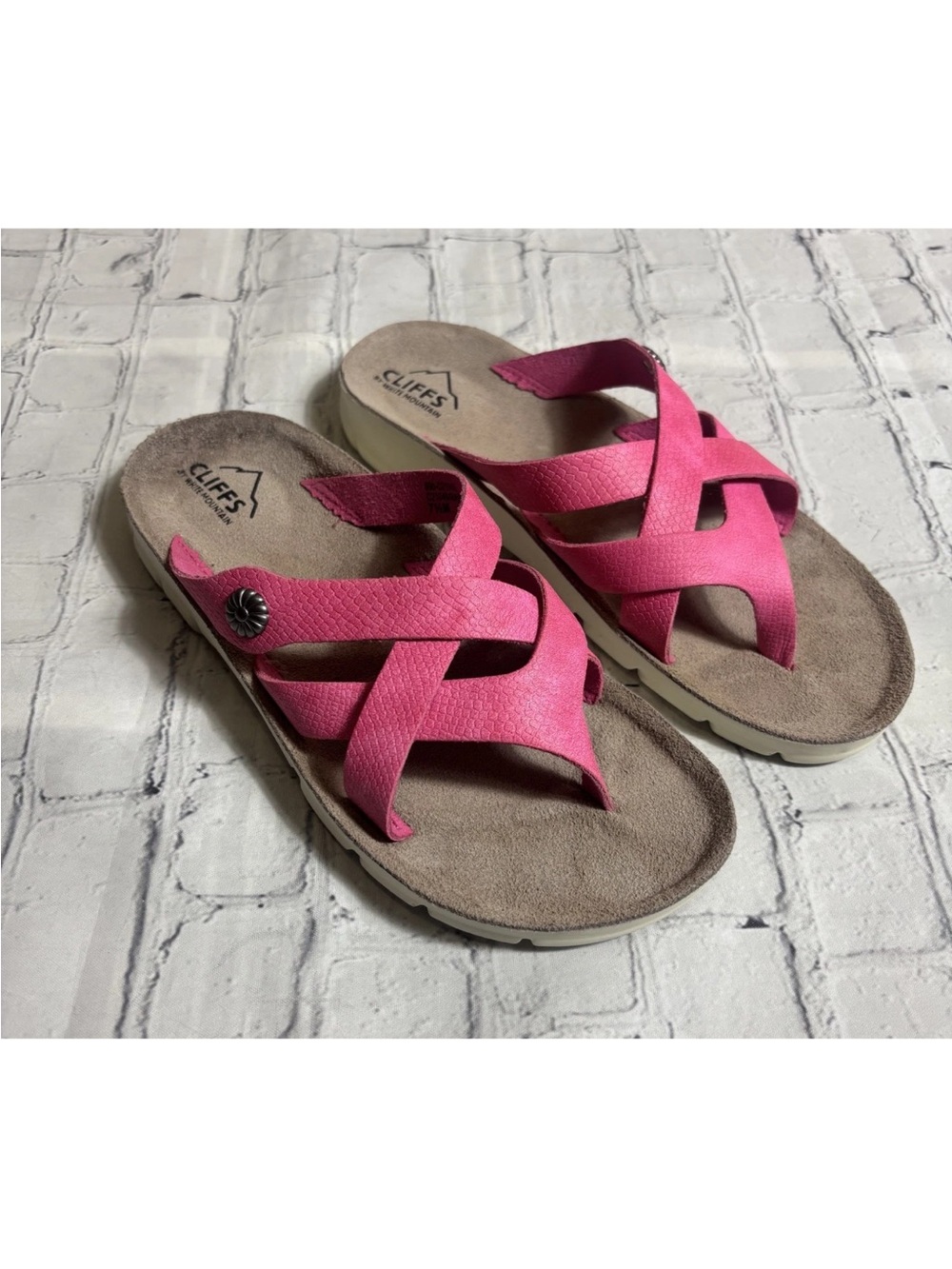 Cliffs by White Mountain Women's Bansky Slide Strappy Sandals Size 7.5 Pink